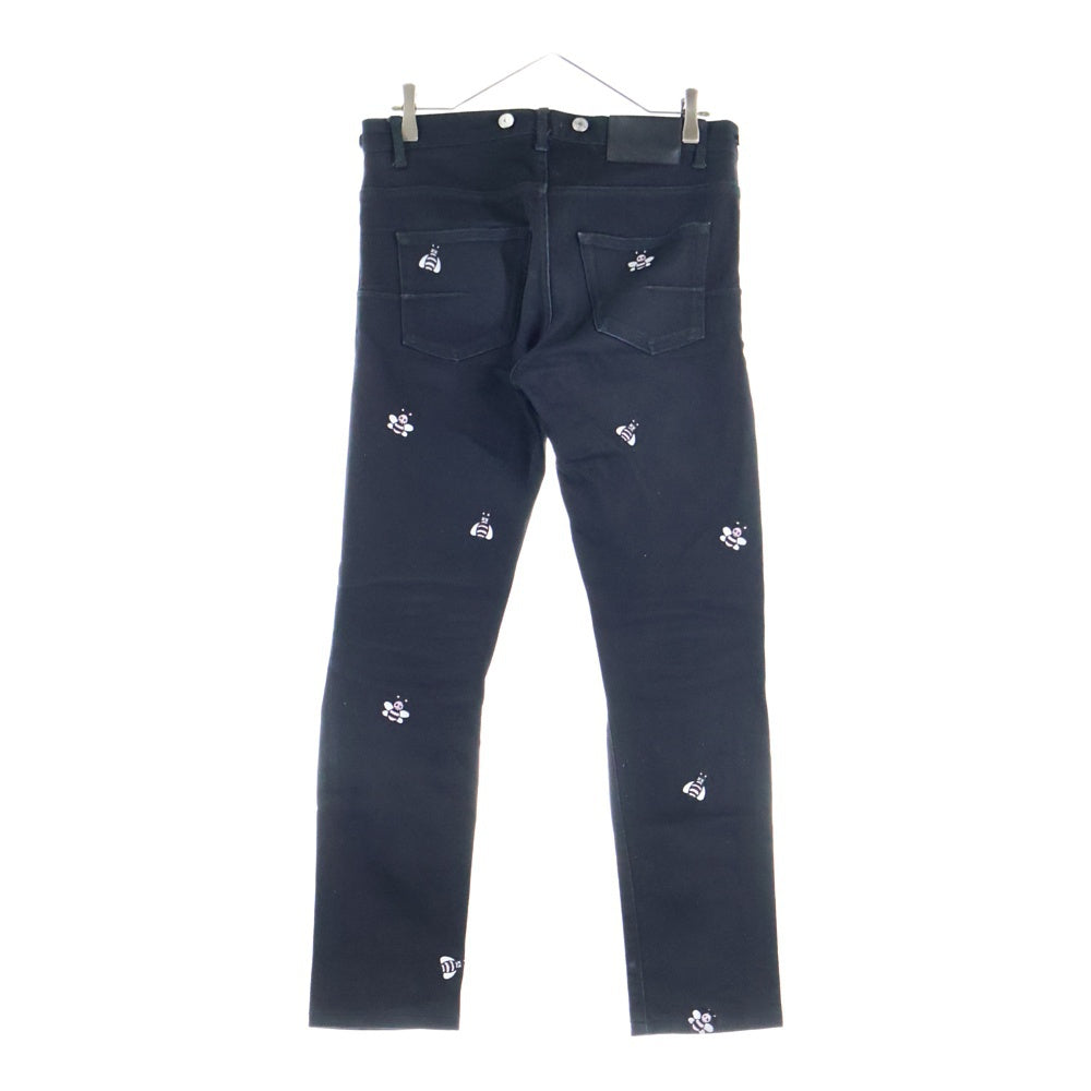 DIOR(ディオール) 19SS ×KAWS カウズ BEE 刺繍 総柄 ストレッチ スリムスキニー デニムパンツ ジーンズ ブラック 923DS11Z9093