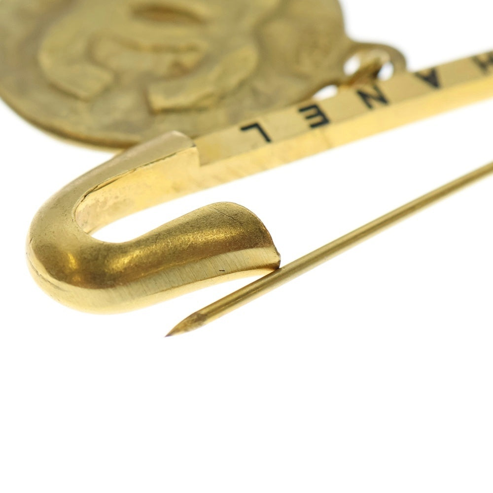 CHANEL(シャネル) ココマーク 安全ピンモチーフ コイン ブローチ ピンバッジ ゴールド レディース