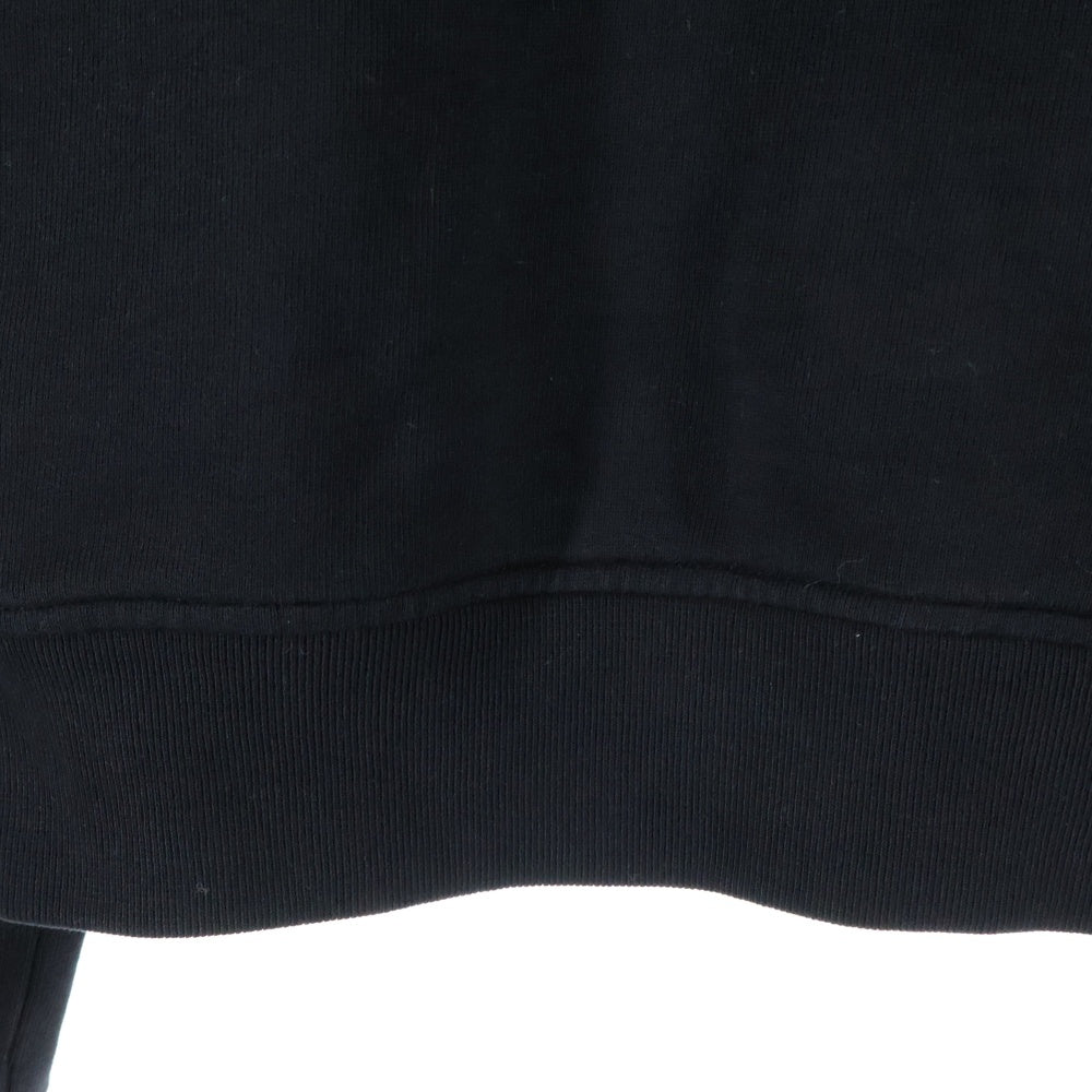 MONCLER(モンクレール) 22SS スタッズロゴ プリント クルーネック プルオーバースウェット トレーナー ブラック H10918G00013 809KR