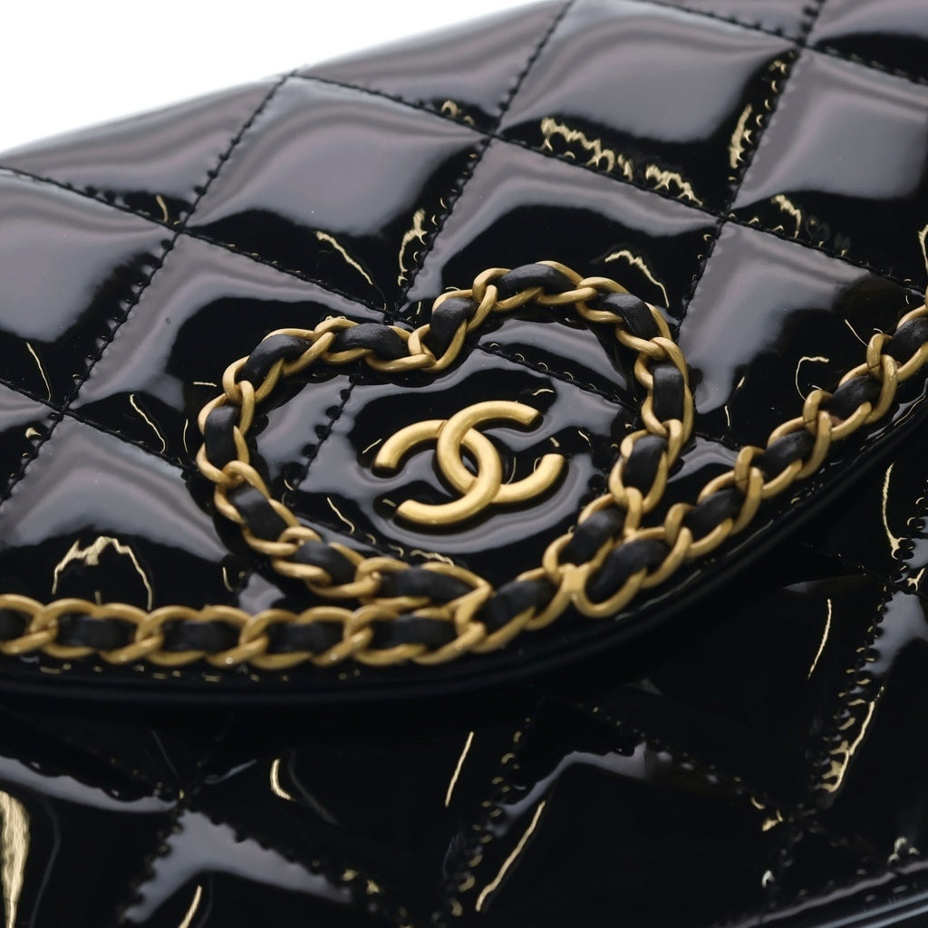 CHANEL(シャネル) マトラッセ パテント ハート チェーンショルダーバッグ ミニバッグ ブラック パテント ゴールド金具 レディース