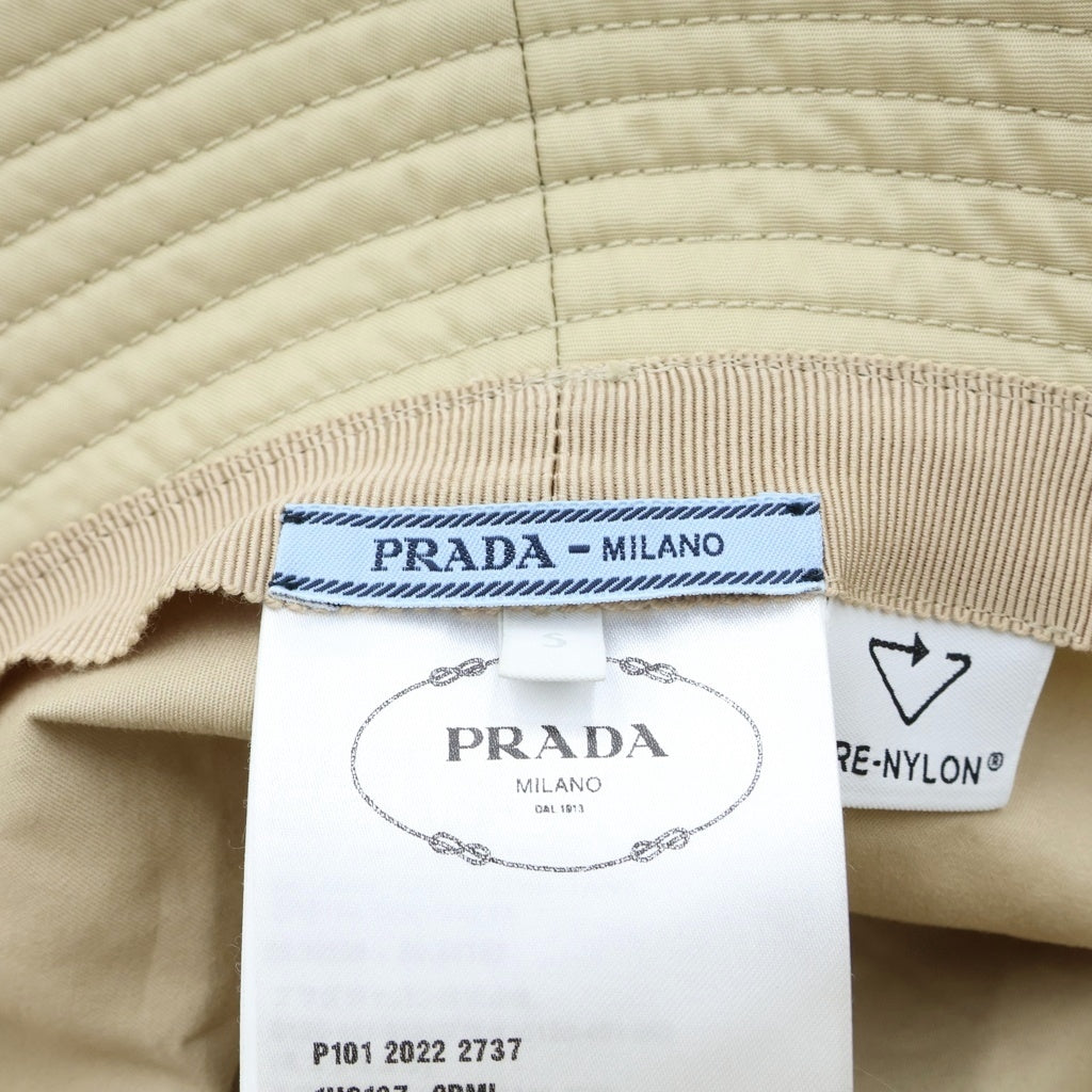 PRADA(プラダ) 22SS Re-Nylon バケットハット 帽子 トライアングルロゴ リナイロン ベージュ 1HC137 2DMI レディース