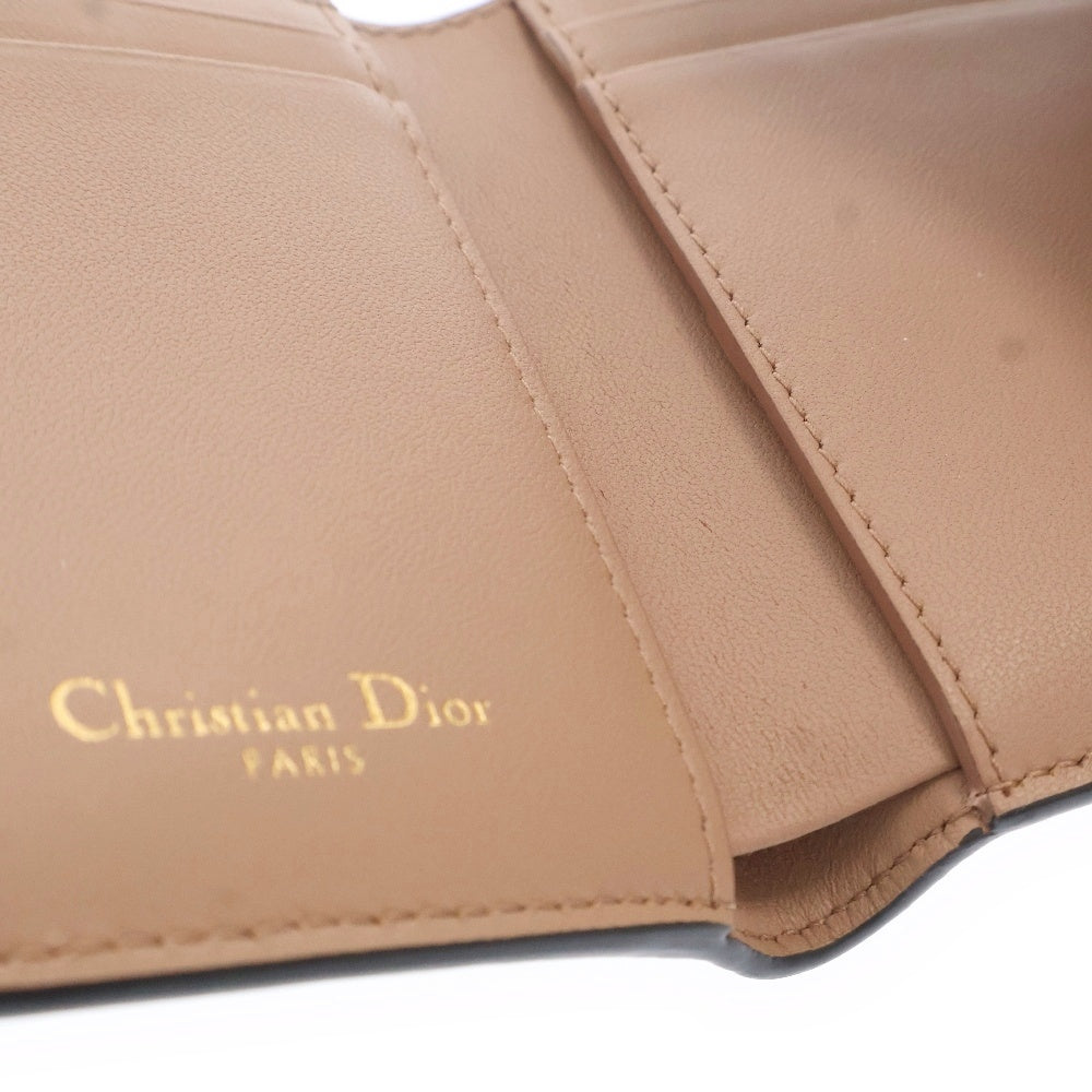 Christian Dior(クリスチャンディオール) サドルレザーロータスコンパクトウォレット 財布 ピンク S5621CWVG