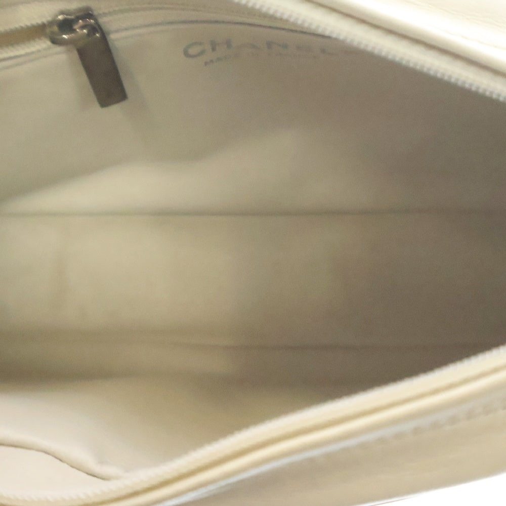 CHANEL(シャネル) マトラッセ ココマーク チェーン ワンショルダーバッグ ホワイト ラムスキン レザー シルバー金具