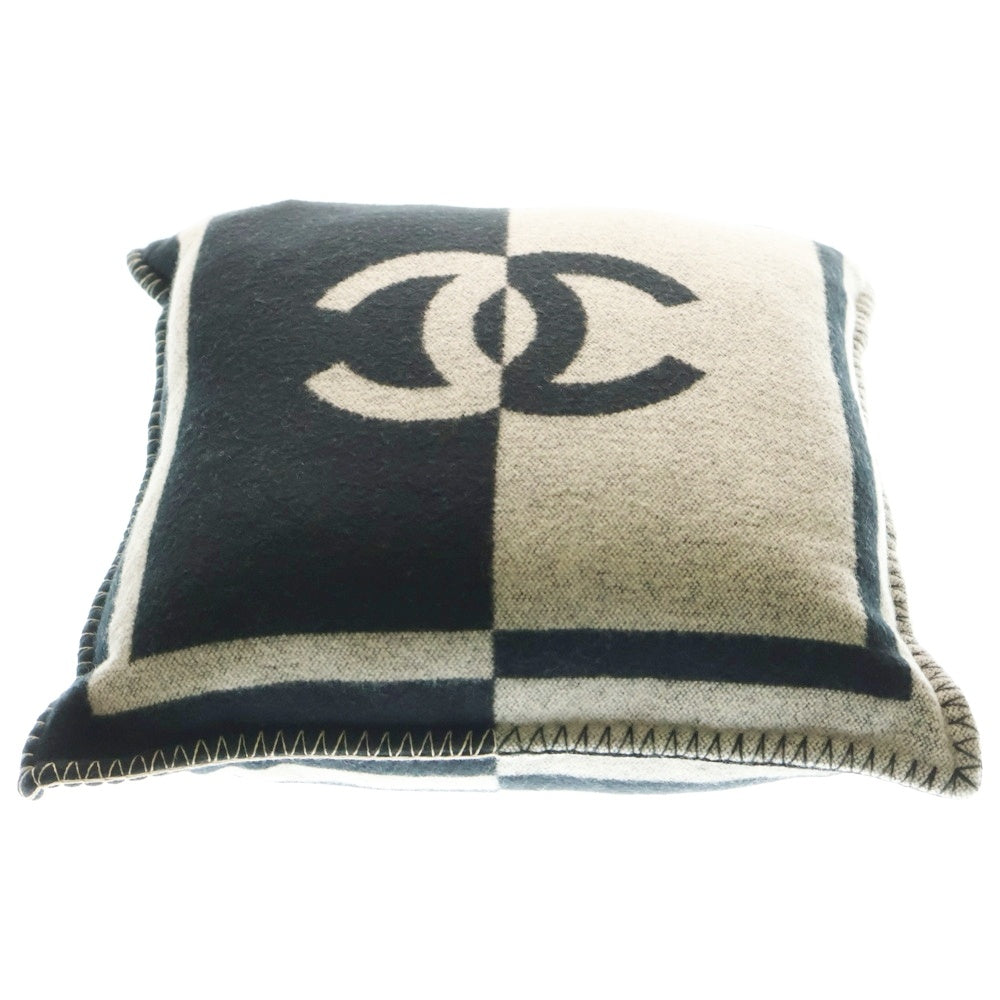 CHANEL(シャネル) ココマーク ロゴクッション ウール カシミヤ インテリア ブラック×グレー 小物 レディース