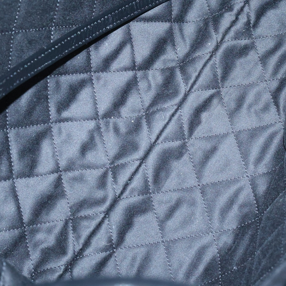 CHANEL(シャネル) シャネル22 ココマーク ロゴプレート ラージ シャイニーカーフスキン レザー ショルダー トートバッグ ゴールド金具 ブラック AS3260
