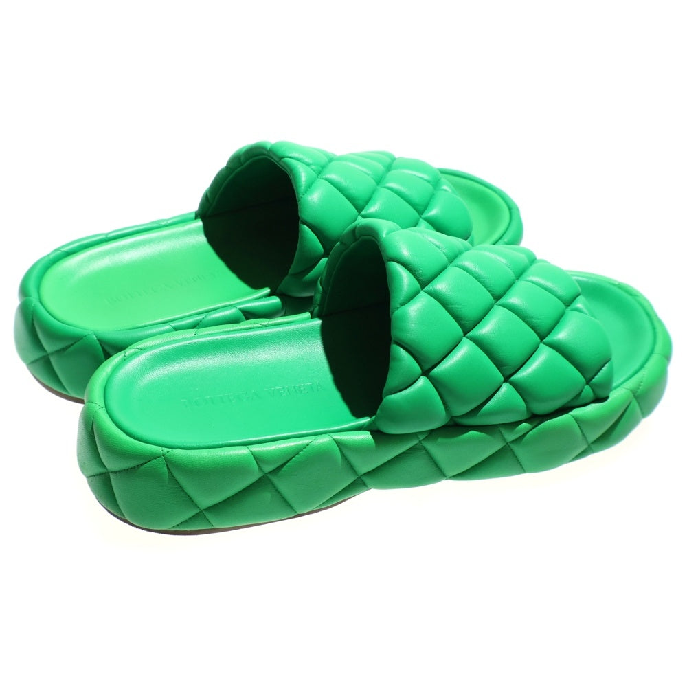 BOTTEGA VENETA(ボッテガヴェネタ) パデット マキシイントレチャート レザー キルティング フラットサンダル シューズ ベナッシ グリーン