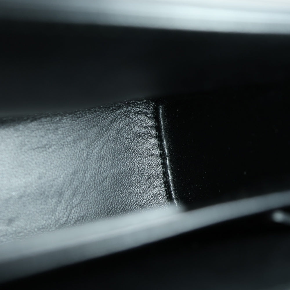 Christian Dior(クリスチャンディオール) モンテーニュ ボックス ショルダー バッグ レザー ブラック