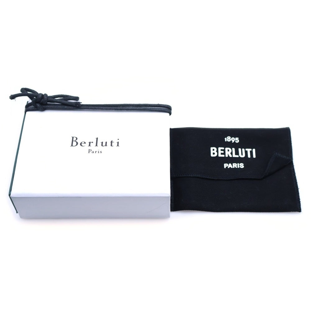 Berluti(ベルルッティ) カリグラフィー マネークリップ コンパクトウォレット 二つ折り財布 ブラック レザー シルバー金具 レディース
