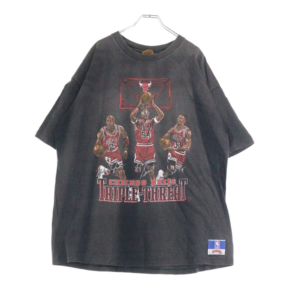 VINTAGE(ヴィンテージ) 90s NUTMEG CHICAGO BULLS TRIPLE THREAT シカゴ ブルス 半袖Tシャツ カットソー ブラック
