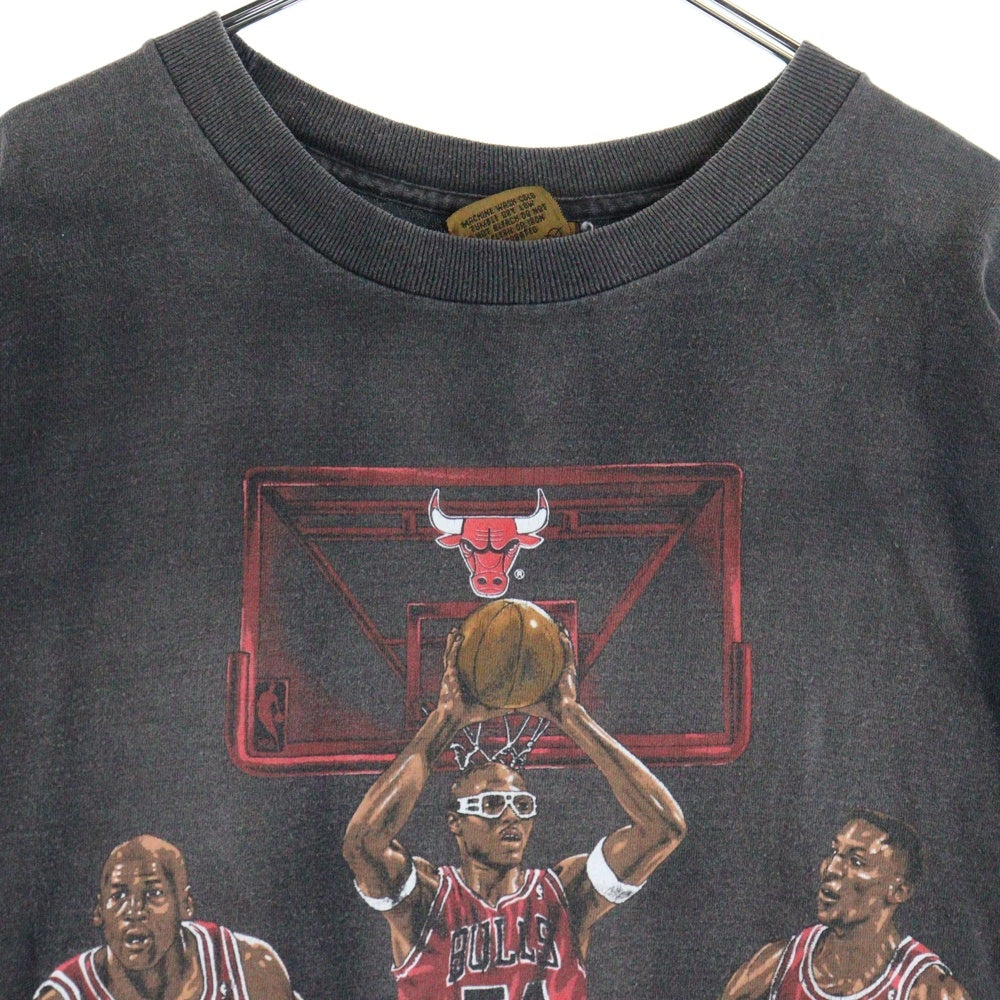 VINTAGE(ヴィンテージ) 90s NUTMEG CHICAGO BULLS TRIPLE THREAT シカゴ ブルス 半袖Tシャツ カットソー ブラック