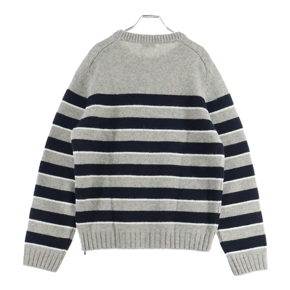 CELINE(セリーヌ) 23AW トリオンフ刺繍ストライプクルーネックニットセーター 長袖セーター グレー/ブラック 2AE4B896T 2AE4B896T.06BK