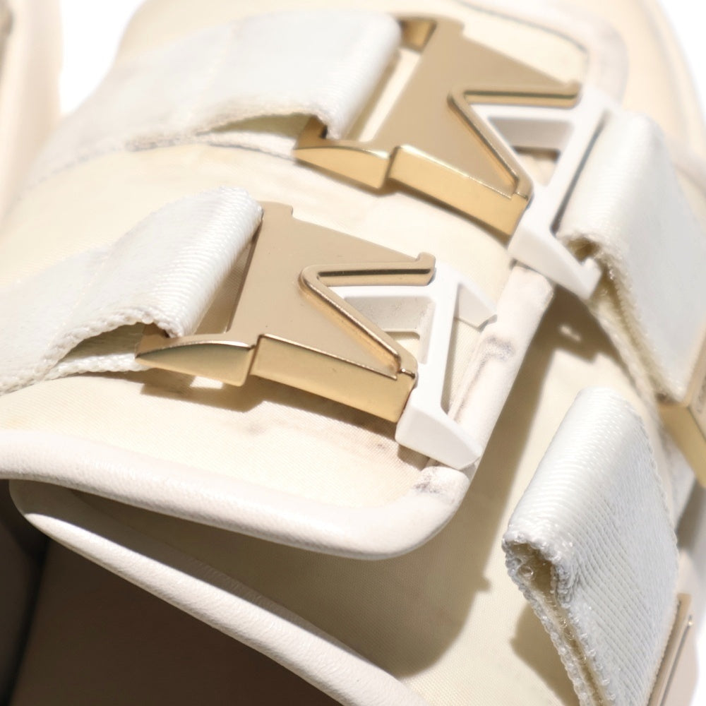 BOTTEGA VENETA(ボッテガヴェネタ) フラッシュバックルストラップ フラットサンダルアイボリー