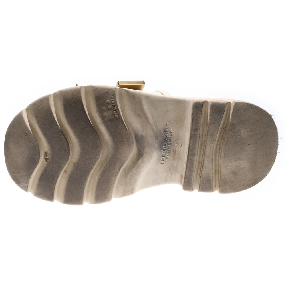 BOTTEGA VENETA(ボッテガヴェネタ) フラッシュバックルストラップ フラットサンダルアイボリー