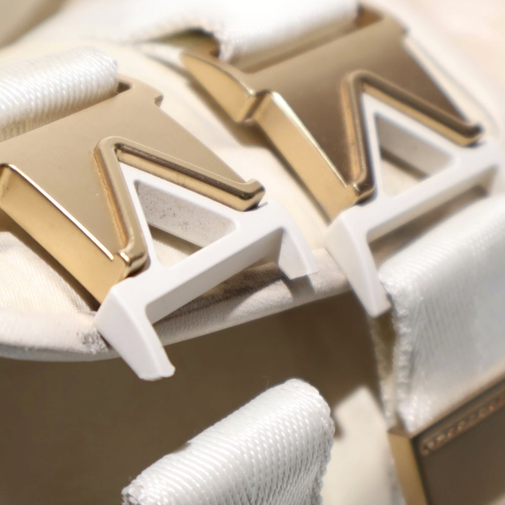 BOTTEGA VENETA(ボッテガヴェネタ) フラッシュバックルストラップ フラットサンダルアイボリー