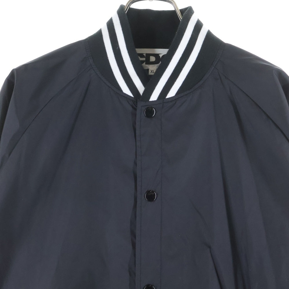 CDG(シーディージー) AD2019 LOGO PRINT NYLON STADIUM JACKET バック エアライン ロゴ ナイロン スタジャン ジャケット ブラック SZ-J006 レディース