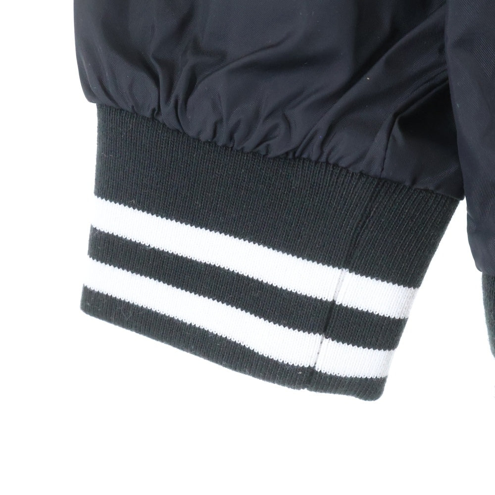 CDG(シーディージー) AD2019 LOGO PRINT NYLON STADIUM JACKET バック エアライン ロゴ ナイロン スタジャン ジャケット ブラック SZ-J006 レディース