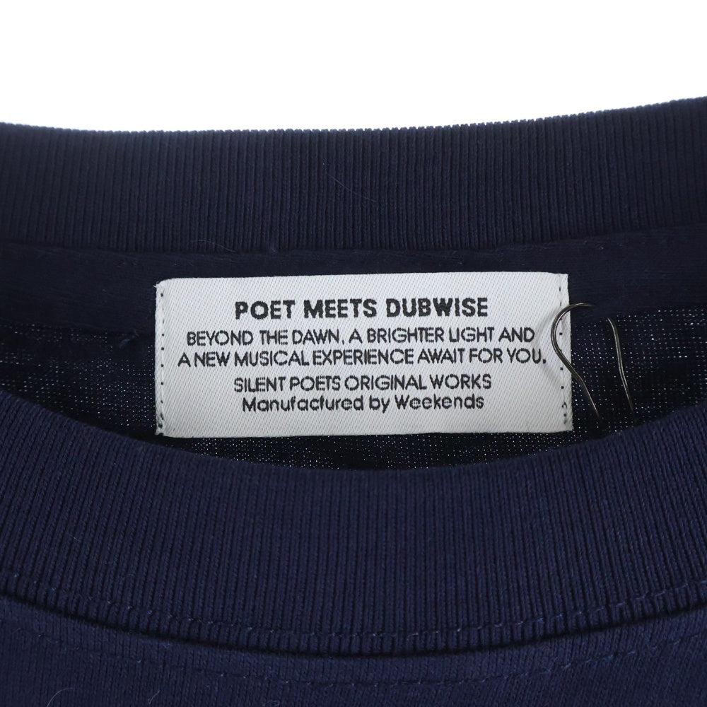 POET MEETS DUBWISE(ポエトミーツダブワイズ) DAWN TEE DAWTS-0310 プリント半袖Tシャツ ダークネイビー