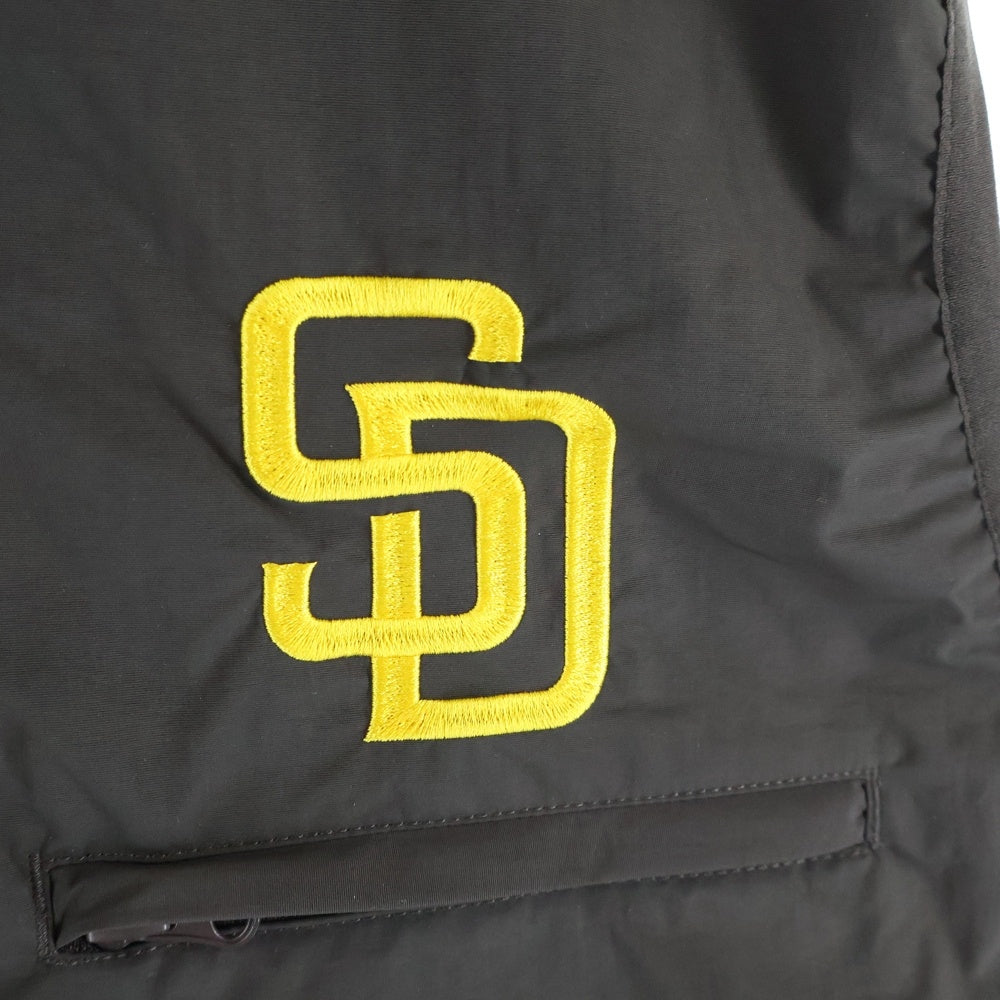 MONO-MART(モノ マート) MONO-MART MLB BE274 padres モノマート ロゴ刺繍ベスト ブラウン