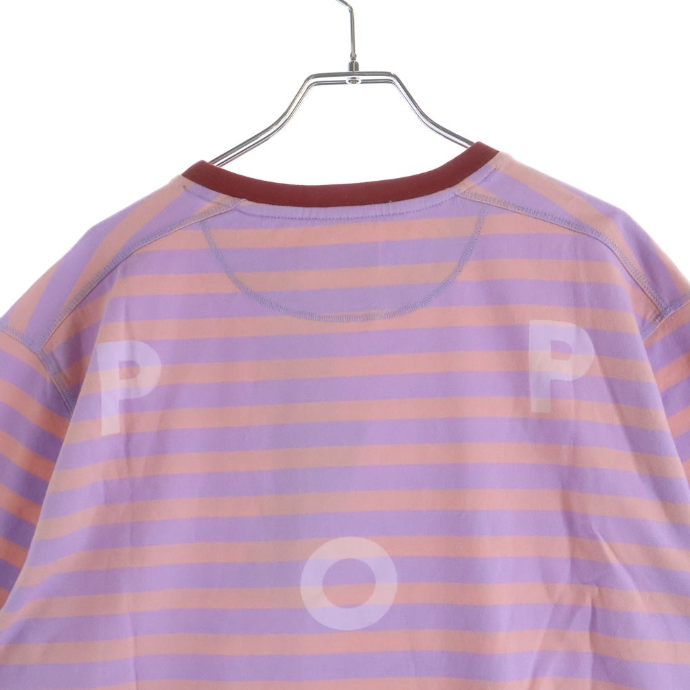 POP TRADING COMPANY(ポップトレーディングカンパニー) Striped Logo T-Shirt - Pink POPSS24_02-011 ストライプ ロゴ半袖Tシャツ ピンク