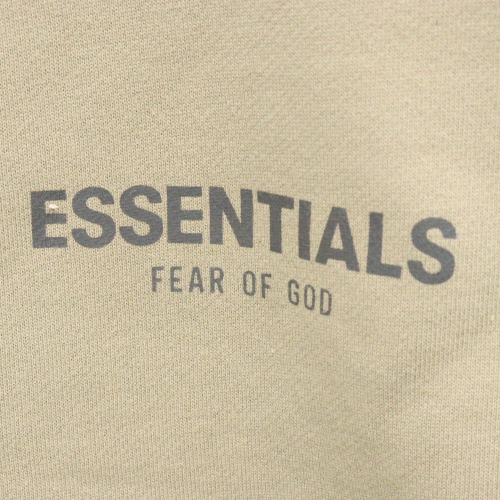 FEAR OF GOD ESSENTIALS(フィアオブゴッド エッセンシャルズ) MOCK NECK SWEATSHIRT リフレクターロゴプリント モックネックスウェットトレーナー カーキ