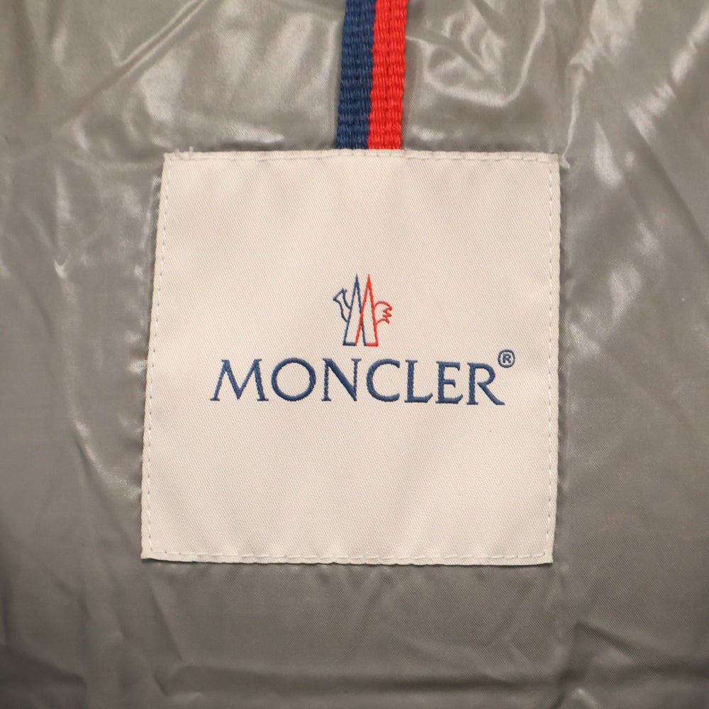 MONCLER(モンクレール) LANOUX ロゴワッペン ダウンベストアウター グレー D20914333005