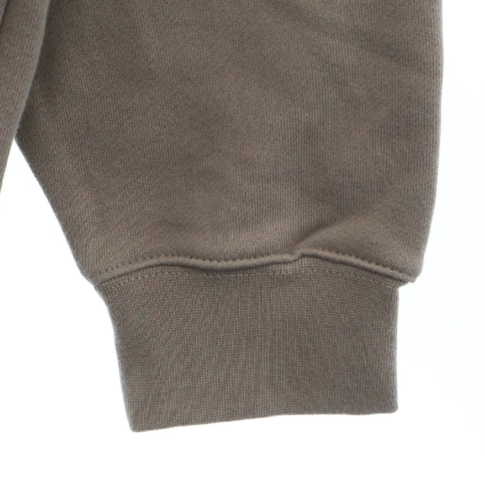 FEAR OF GOD ESSENTIALS(フィアオブゴッド エッセンシャルズ) HOODIE フロントフェルトロゴ プルオーバースウェットパーカー フーディー ブラウン