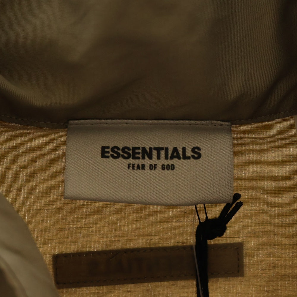 FEAR OF GOD ESSENTIALS(フィアオブゴッド エッセンシャルズ) HALF ZIP NYLON JACKET リフレクターロゴ ハーフジップナイロンジャケット ベージュ