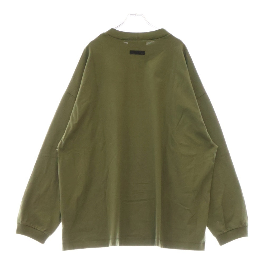 FEAR OF GOD ESSENTIALS(フィアオブゴッド エッセンシャルズ) L/S T-SHIRT フロントプリント長袖Tシャツ ロンT カーキ