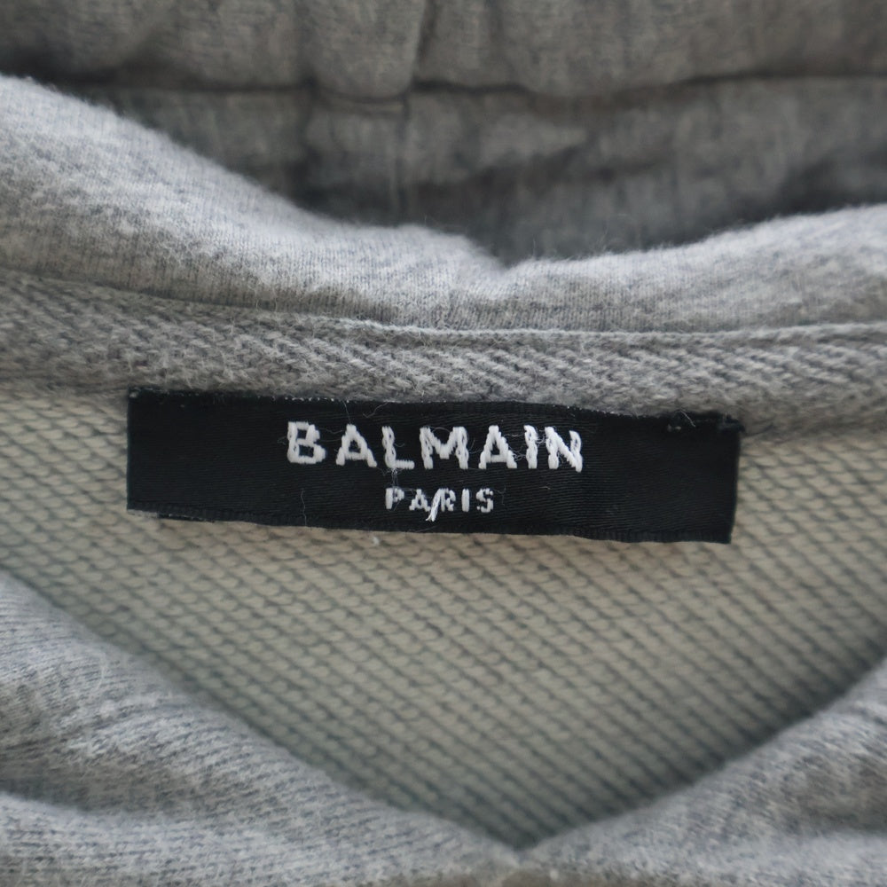BALMAIN(バルマン) Logo Embossed Drawstring Hoodie エンブロイダリーロゴドローストリングフーディー プルオーバーパーカー JT046BC22 グレー