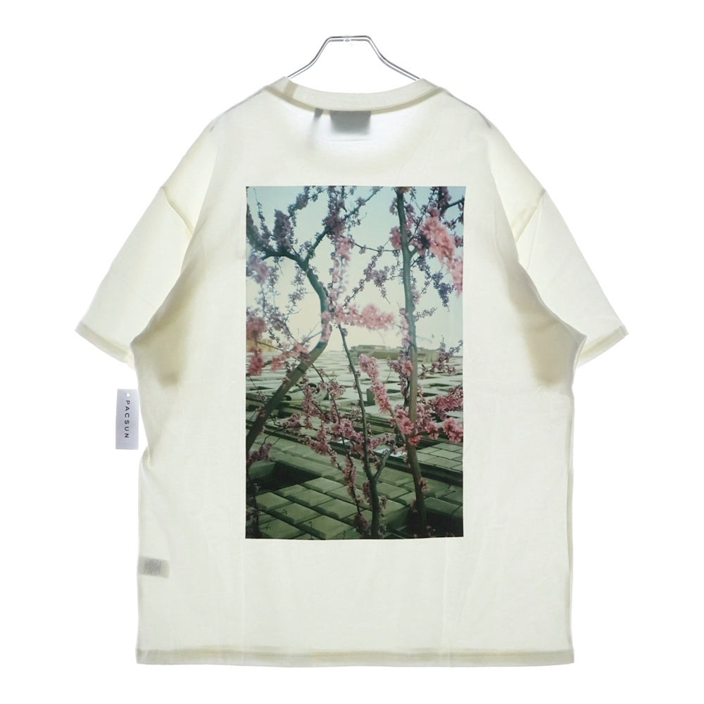 FEAR OF GOD ESSENTIALS(フィアオブゴッド エッセンシャルズ) S/S T-SHIRT FLOWER バックフラワーフォトプリント 半袖Tシャツ ホワイト
