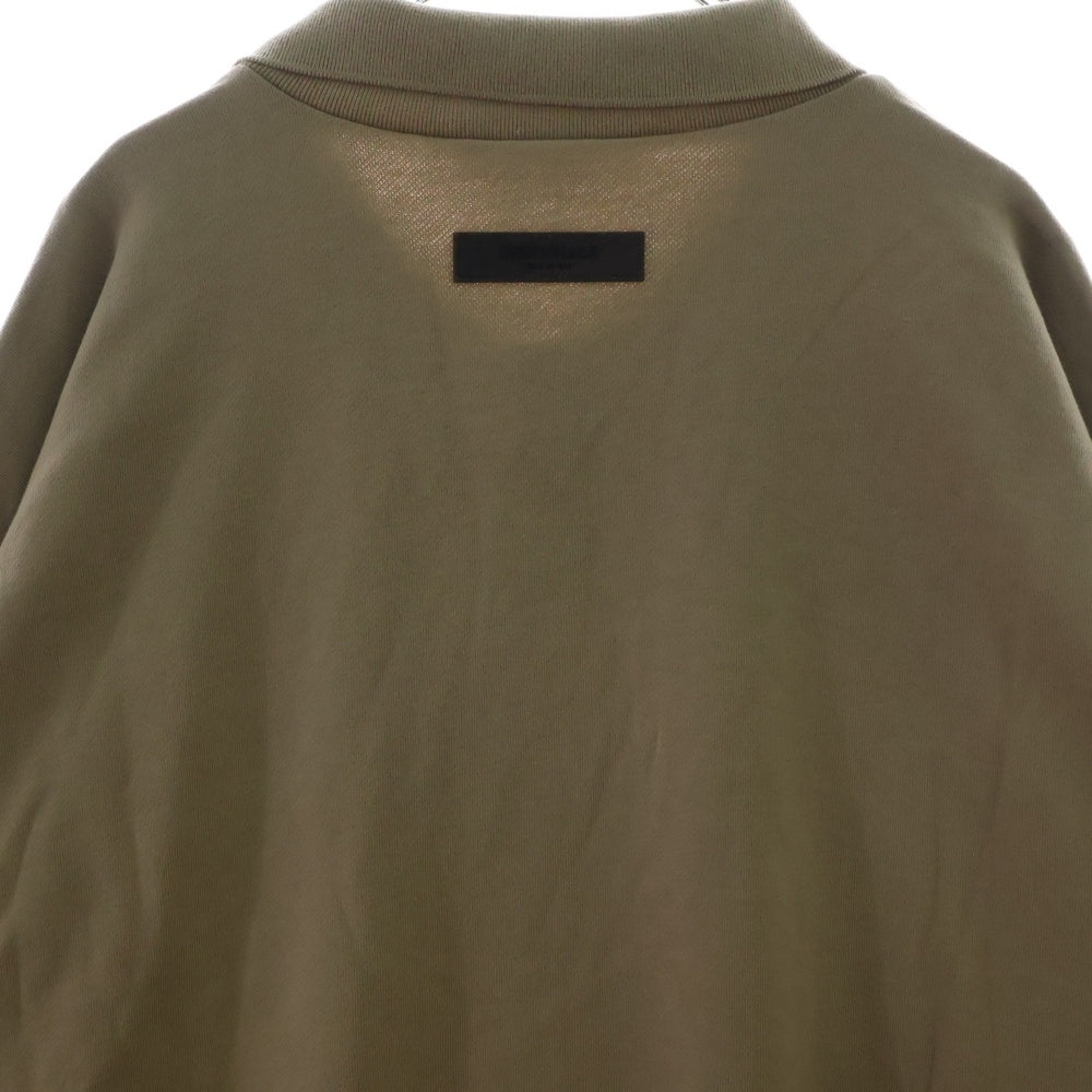 FEAR OF GOD ESSENTIALS(フィアオブゴッド エッセンシャルズ) HENLY RUGBY フェルトロゴ 長袖スウェットポロシャツ ラガーシャツ ブラウン