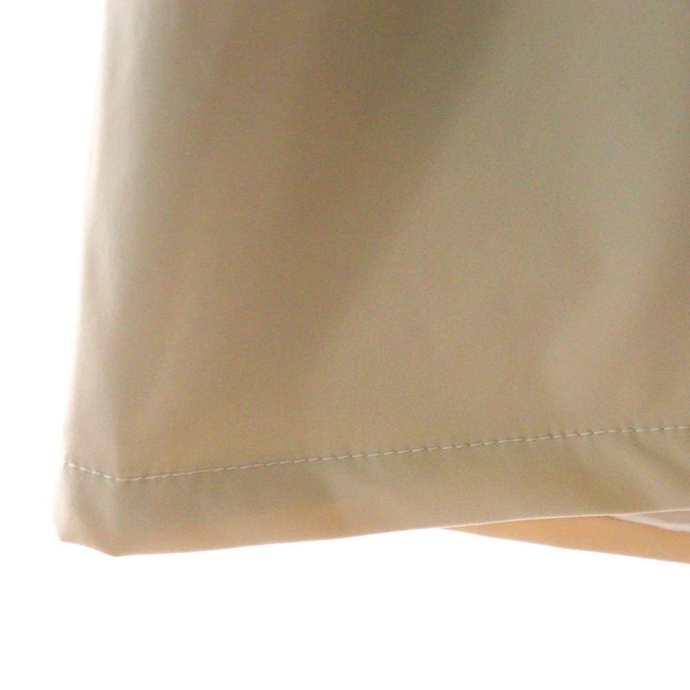 FEAR OF GOD ESSENTIALS(フィアオブゴッド エッセンシャルズ) NYLON SHORT PANTS ラバーロゴ ナイロンハーフパンツ ショーツ ベージュ