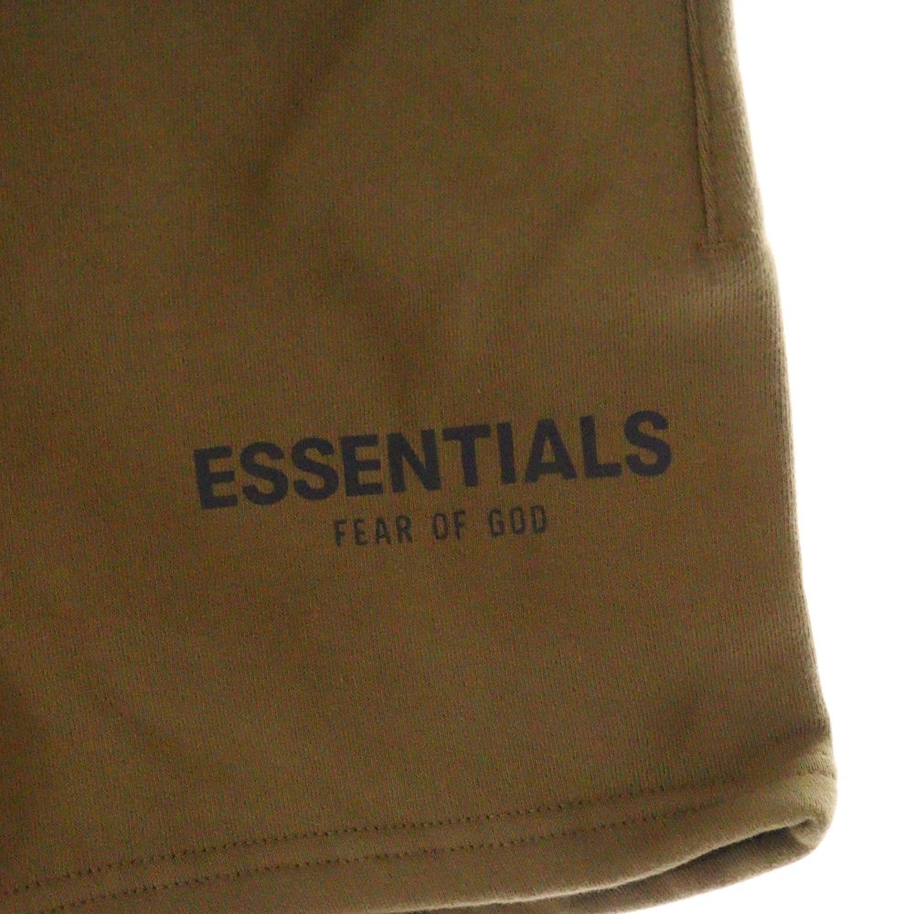 FEAR OF GOD ESSENTIALS(フィアオブゴッド エッセンシャルズ) SHORT PANTS リフレクターロゴ スウェットハーフパンツ ショーツ マスタード