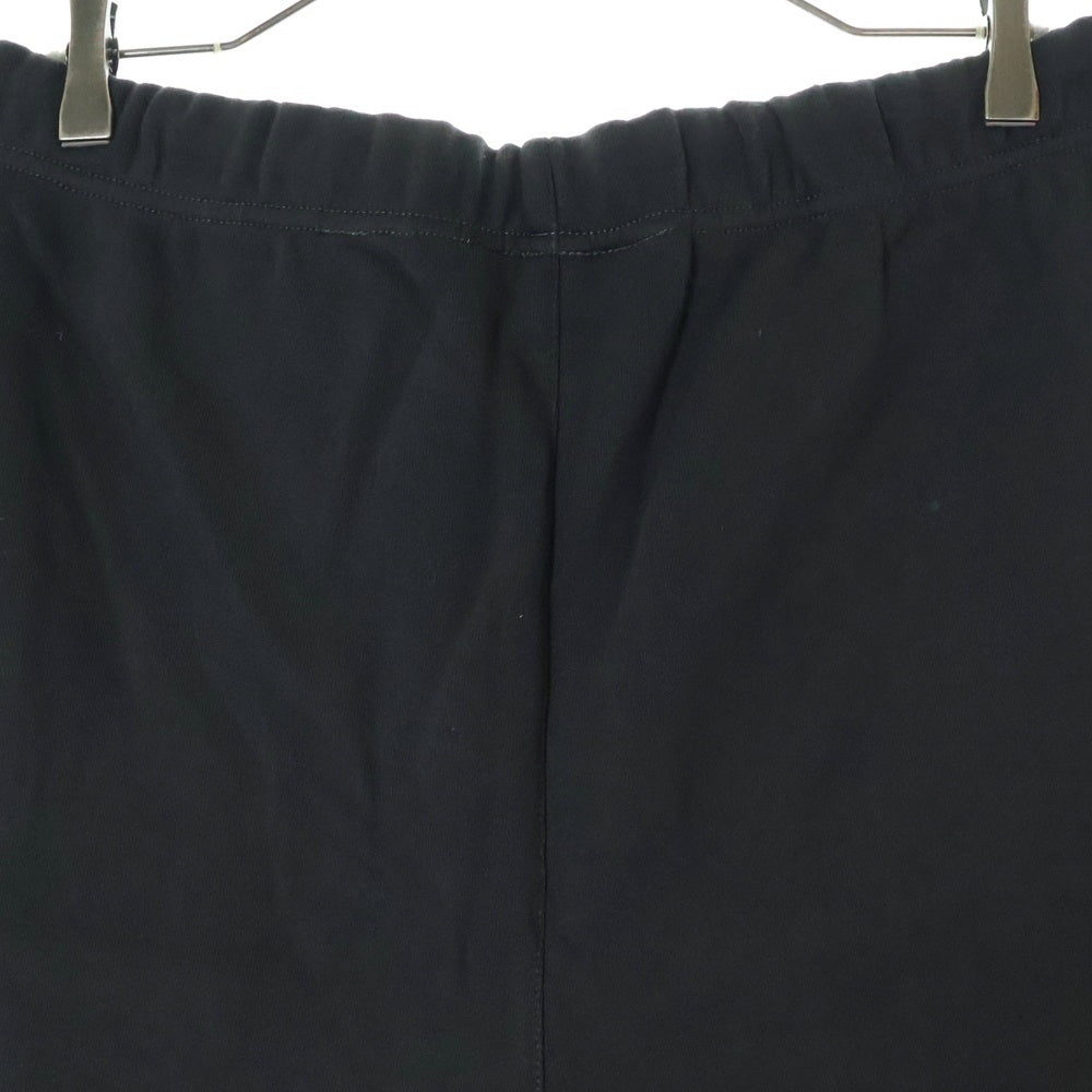FEAR OF GOD ESSENTIALS(フィアオブゴッド エッセンシャルズ) SHORT PANTS 1977 フェルトロゴ スウェットハーフパンツ ショーツ グレー