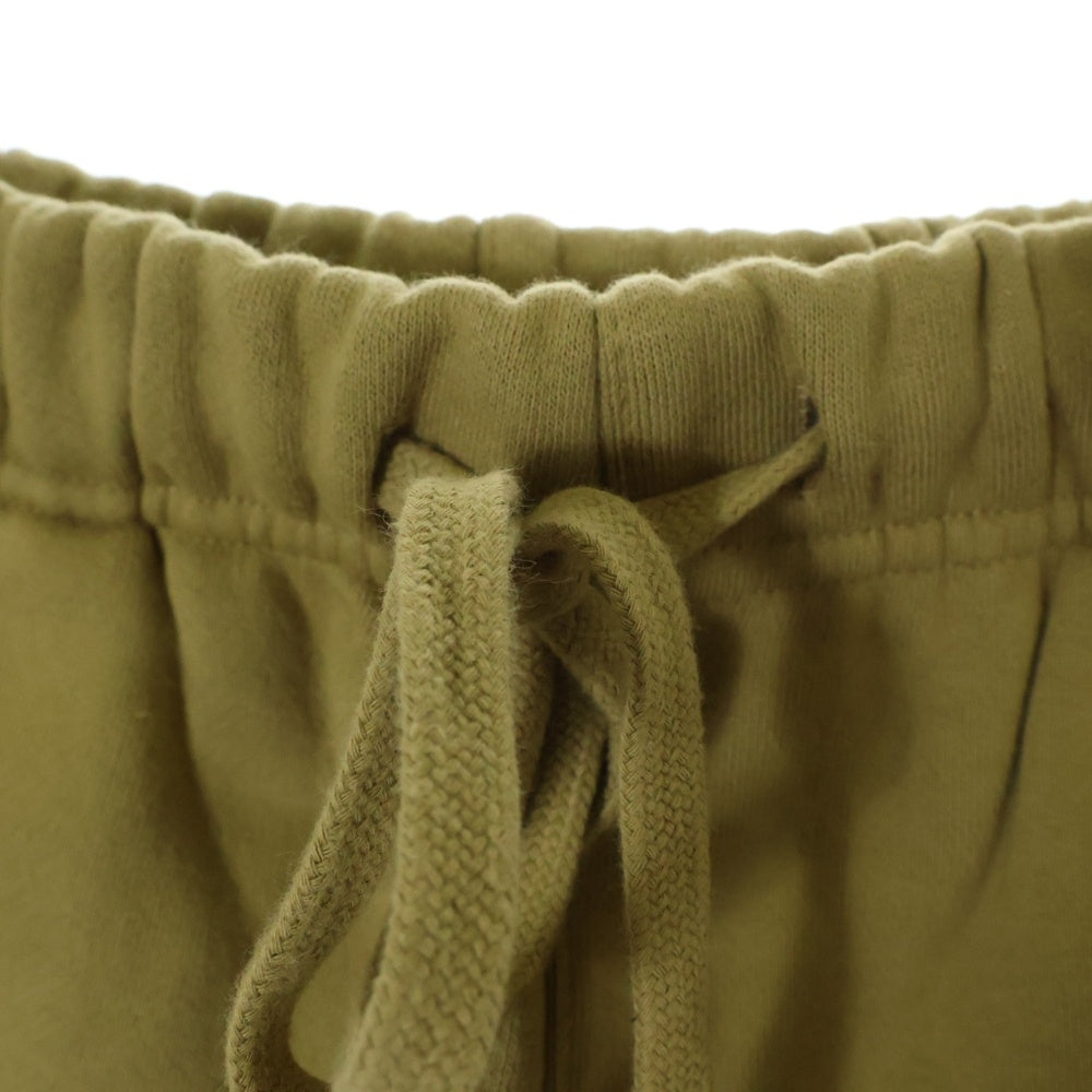 FEAR OF GOD ESSENTIALS(フィアオブゴッド エッセンシャルズ) SHORT PANTS リフレクターロゴ スウェットハーフパンツ ショーツ ベージュ
