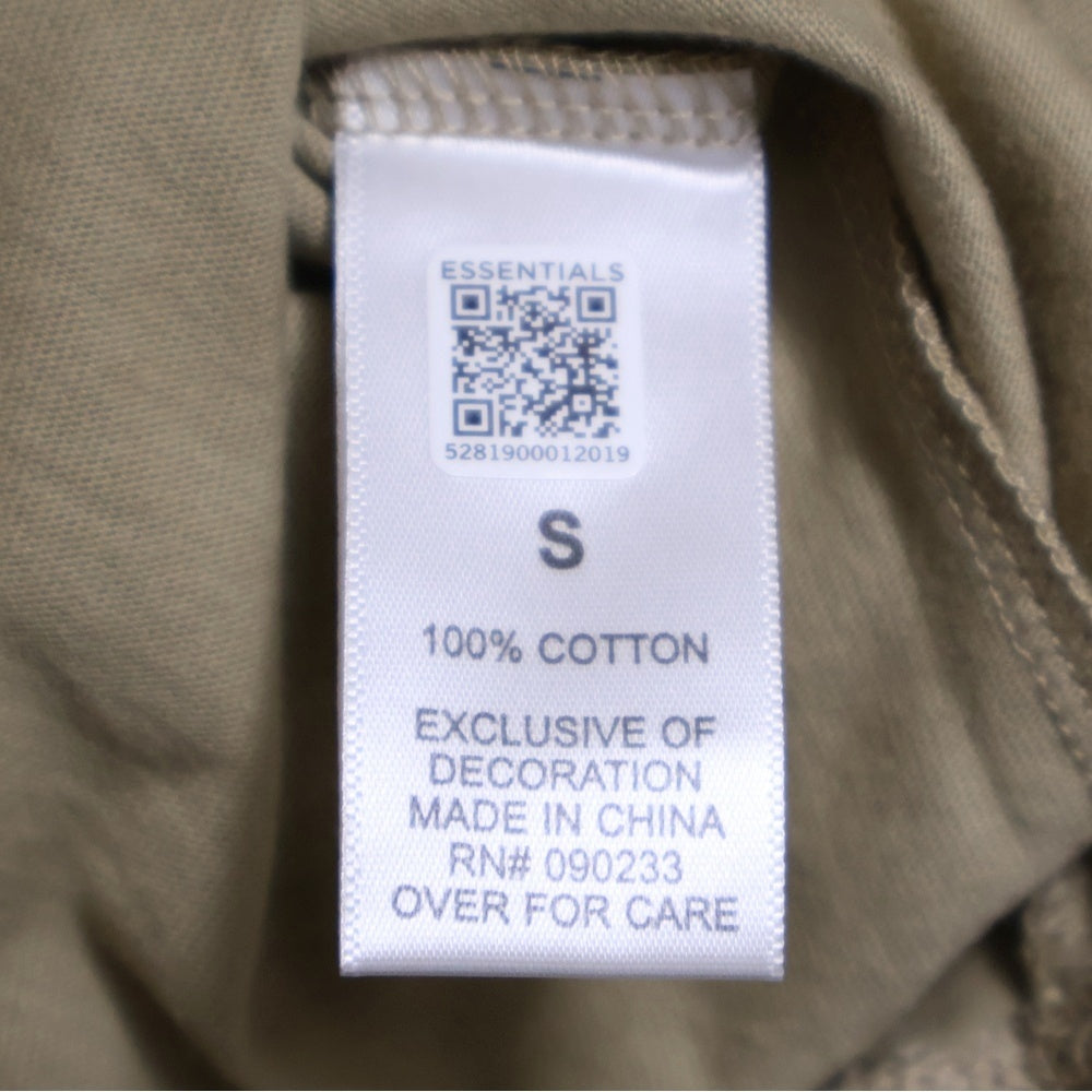 FEAR OF GOD ESSENTIALS(フィアオブゴッド エッセンシャルズ) L/S T-SHIRT バックリフレクターロゴ 長袖Tシャツ ロンT ベージュ