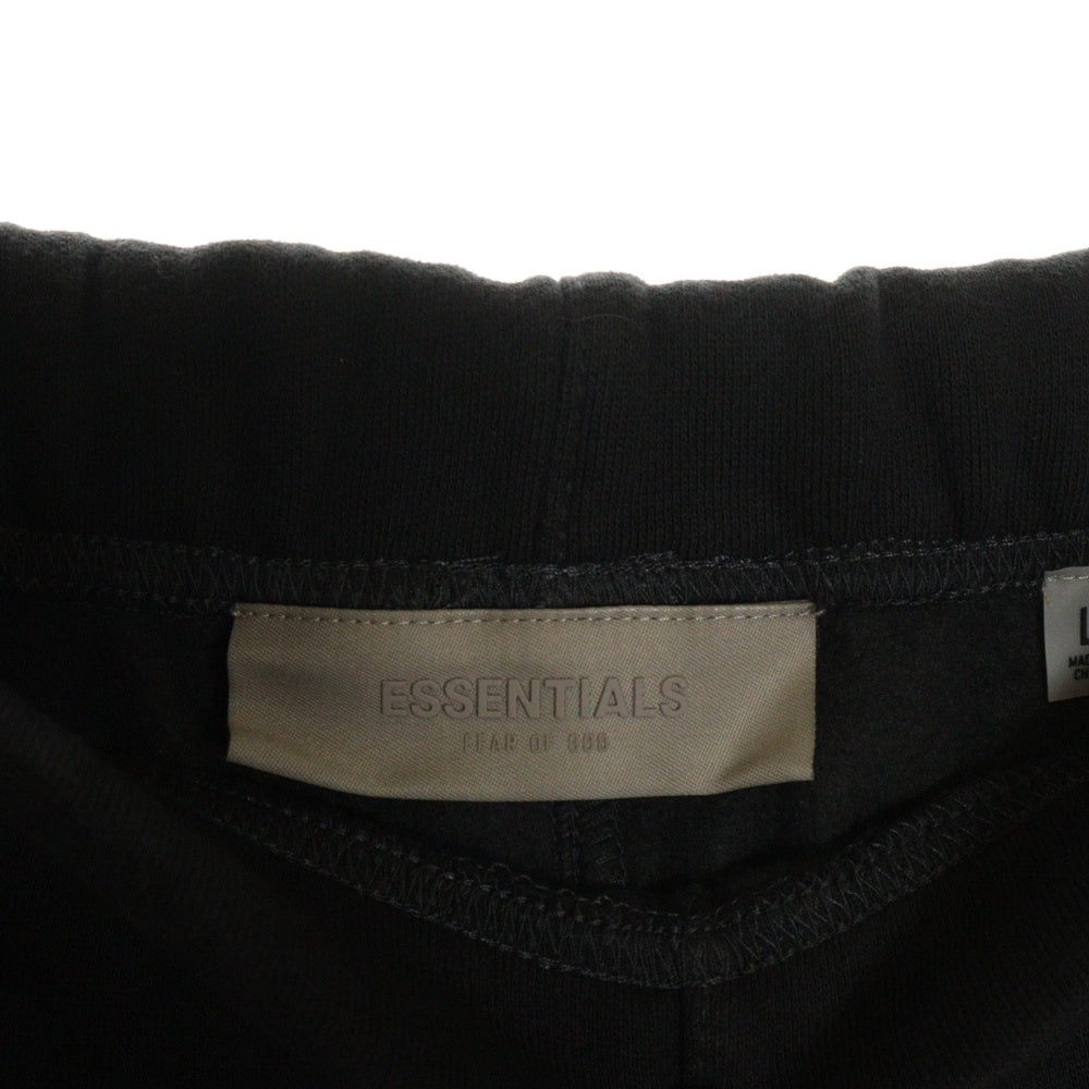 FEAR OF GOD ESSENTIALS(フィアオブゴッド エッセンシャルズ) SHORT PANTS 1977 フェルトロゴ スウェットハーフパンツ ショーツ グレー