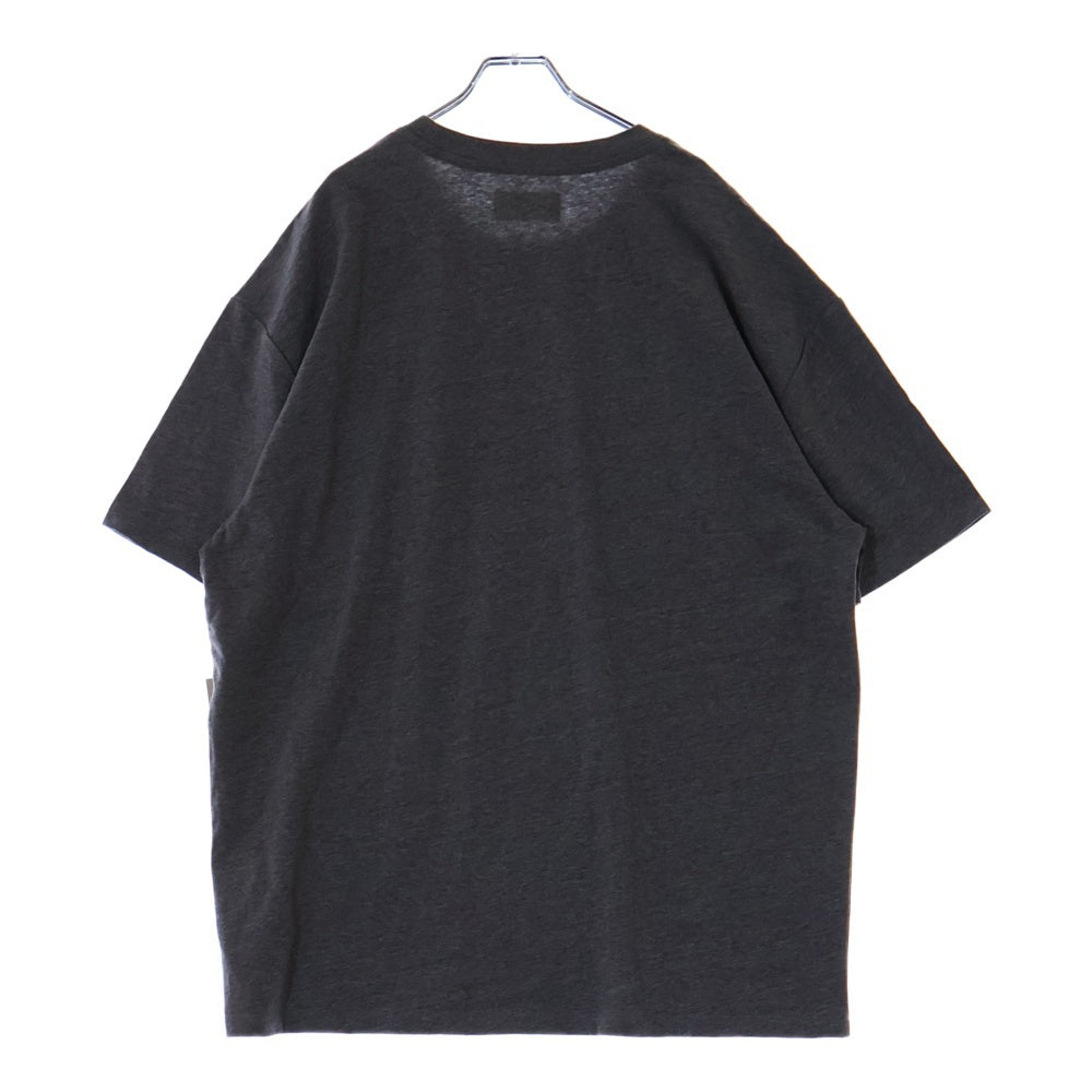 FEAR OF GOD ESSENTIALS(フィアオブゴッド エッセンシャルズ) S/S T-SHIRT ロゴプリント 半袖Tシャツ グレー