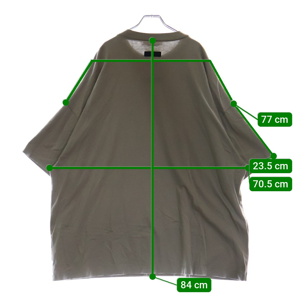 FEAR OF GOD ESSENTIALS(フィアオブゴッド エッセンシャルズ) S/S T-SHIRT ラバーロゴ 半袖Tシャツ グレー