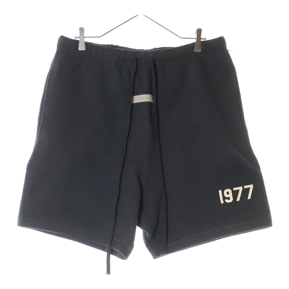 FEAR OF GOD ESSENTIALS(フィアオブゴッド エッセンシャルズ) SHORT PANTS 1977 フェルトロゴ スウェットハーフパンツ ショーツ ブラック