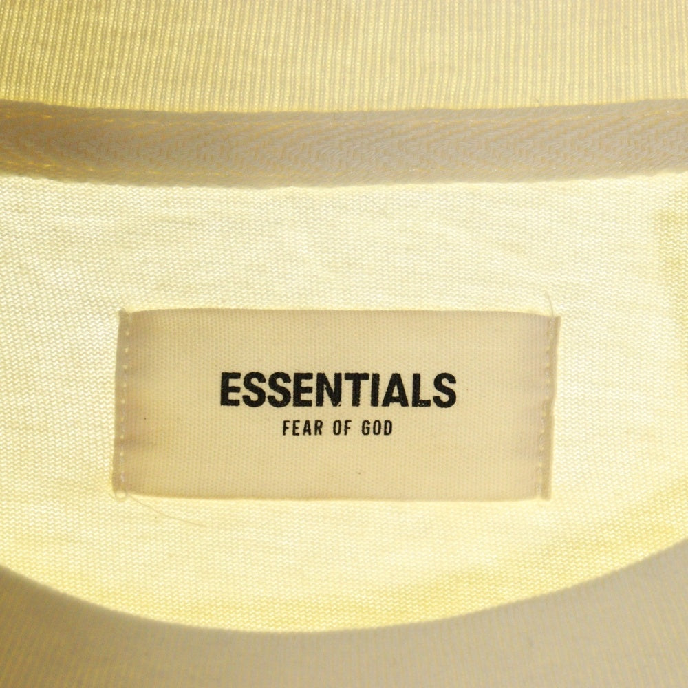FEAR OF GOD ESSENTIALS(フィアオブゴッド エッセンシャルズ) S/S T-SHIRT ロゴプリント 半袖Tシャツ クリーム