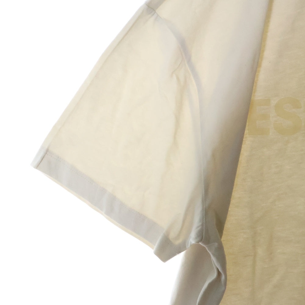 FEAR OF GOD ESSENTIALS(フィアオブゴッド エッセンシャルズ) S/S T-SHIRT ラバーロゴ 半袖Tシャツ ベージュ