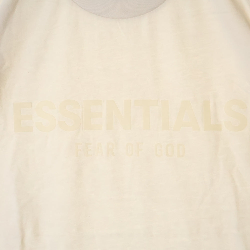 FEAR OF GOD ESSENTIALS(フィアオブゴッド エッセンシャルズ) S/S T-SHIRT ラバーロゴ 半袖Tシャツ ベージュ