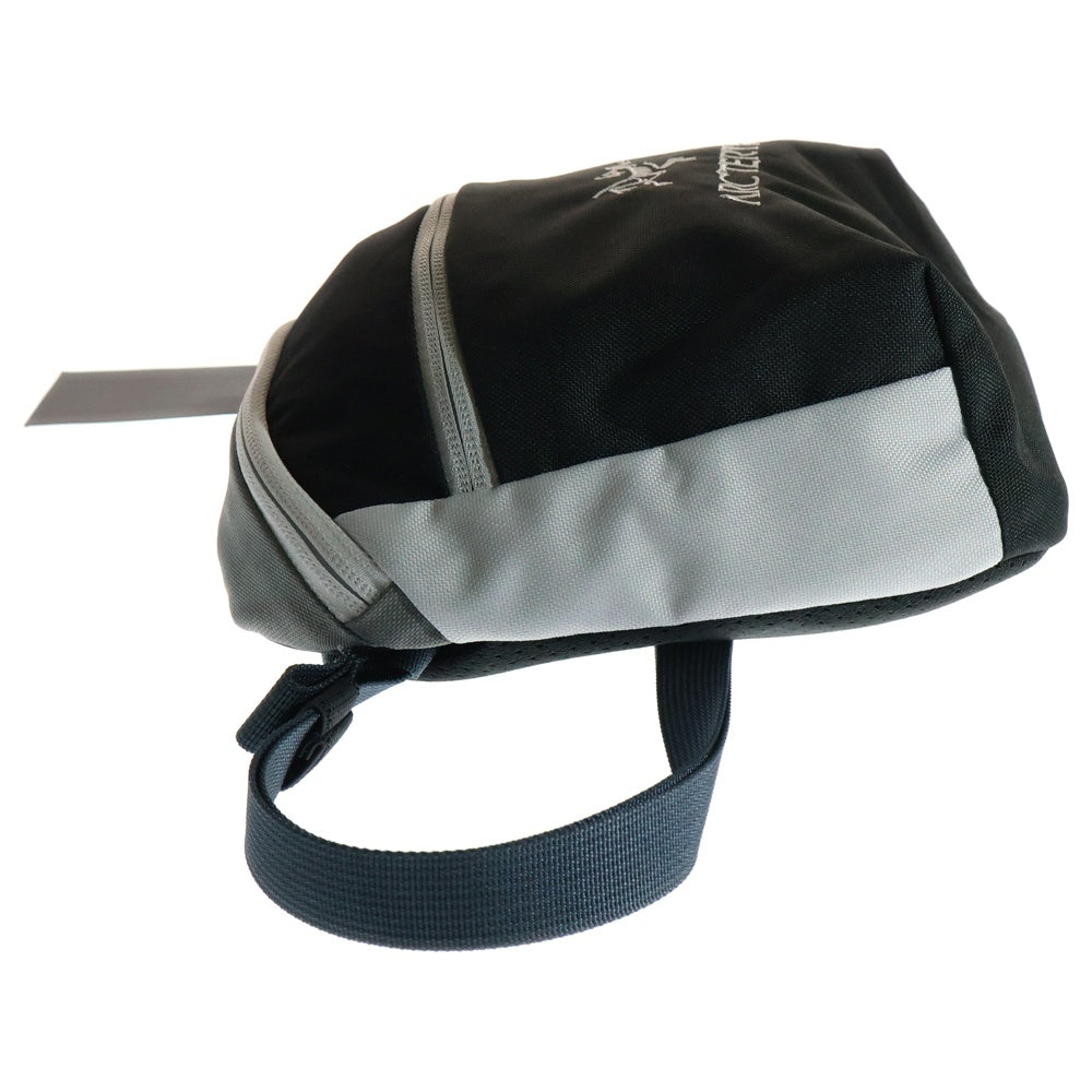 ARC'TERYX(アークテリクス) ×BEAMS Wabi-Sabi Mantis 2 Waistpack Tranquil ビームス 侘び寂び(ワビサビ) マンティス 2 ウエストパック ブラック/グレー X00000710202