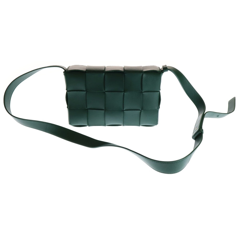 BOTTEGA VENETA(ボッテガヴェネタ) マキシ イントレチャート カセット レザーショルダーバッグ グリーン