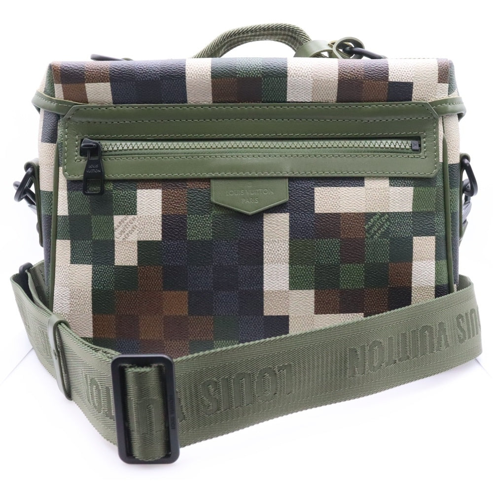 LOUIS VUITTON(ルイヴィトン) ファレルウィリアムス トレイル メッセンジャーバッグ ショルダーバッグ グリーン M24449