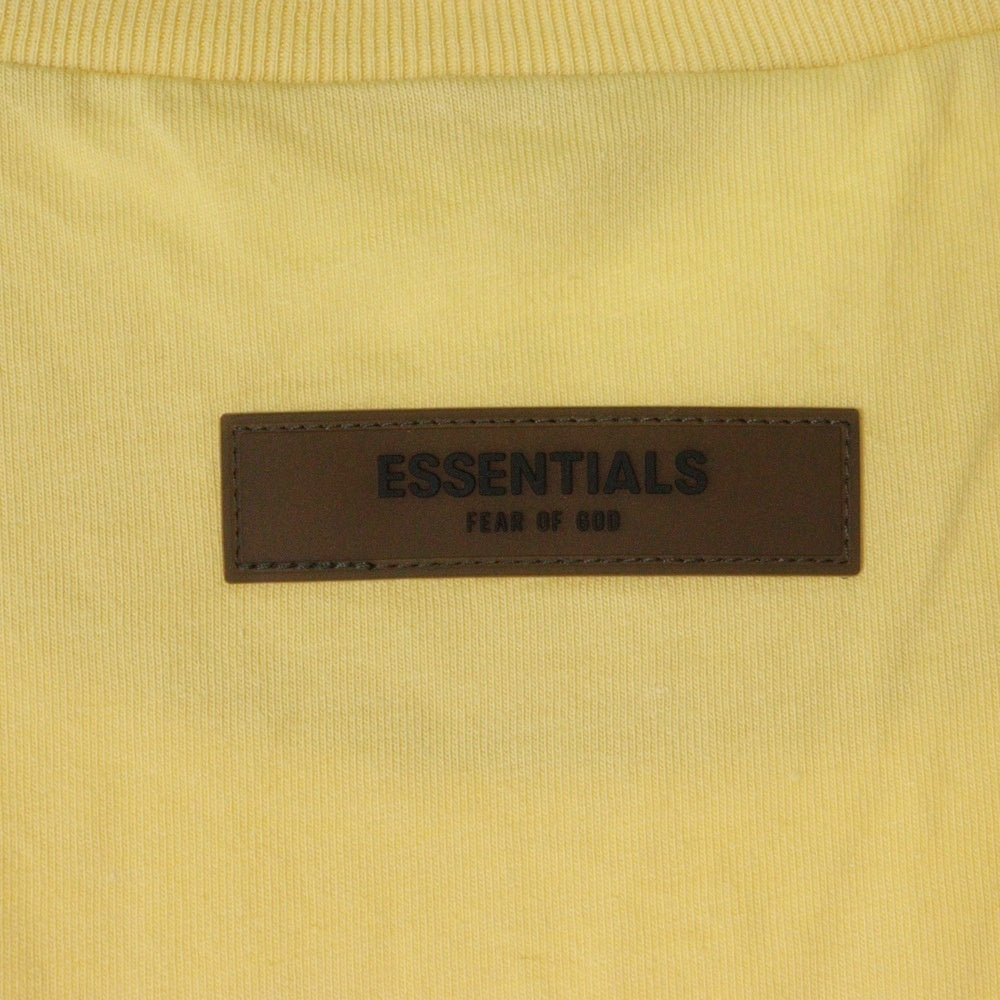 FEAR OF GOD ESSENTIALS(フィアオブゴッド エッセンシャルズ) S/S T-SHIRT ラバーロゴ 半袖Tシャツ イエロー