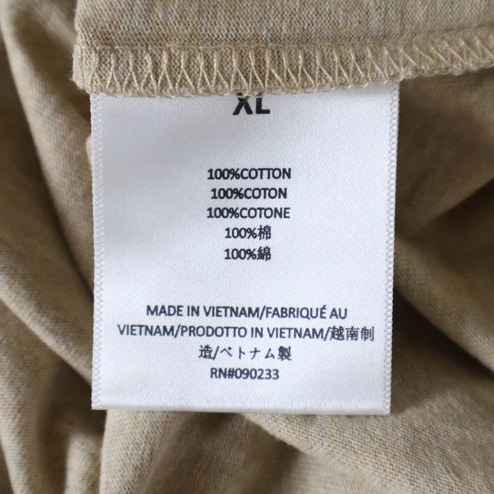 FEAR OF GOD ESSENTIALS(フィアオブゴッド エッセンシャルズ) S/S T-SHIRT ラバーロゴ 半袖Tシャツ ベージュ