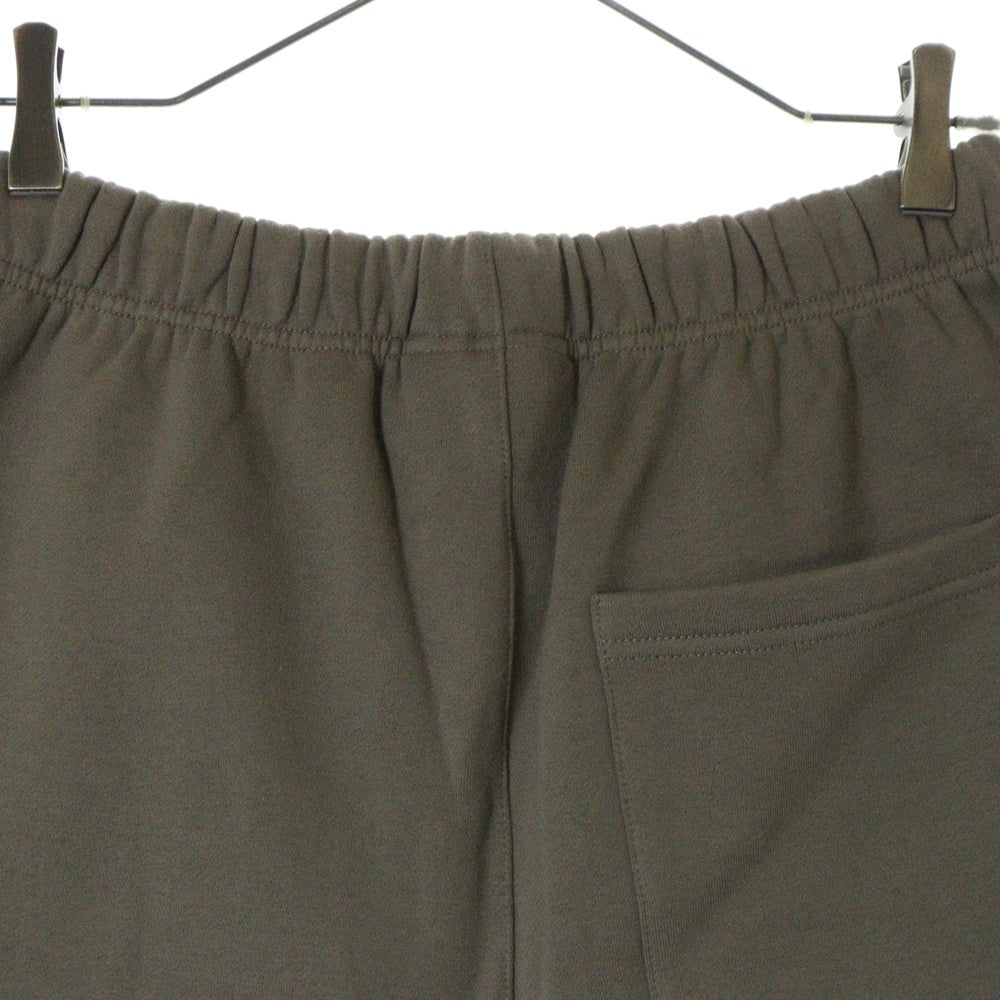 FEAR OF GOD ESSENTIALS(フィアオブゴッド エッセンシャルズ) SHORT PANTS リフレクターロゴ スウェットハーフパンツ ショーツ ベージュ