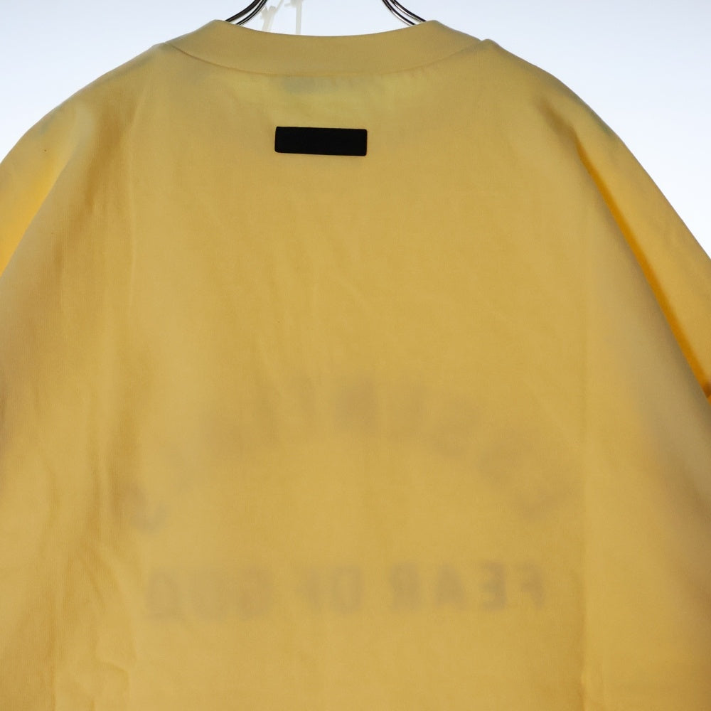 FEAR OF GOD ESSENTIALS(フィアオブゴッド エッセンシャルズ) S/S HEAVY T-SHIRT ラバーロゴ 半袖Tシャツ イエロー
